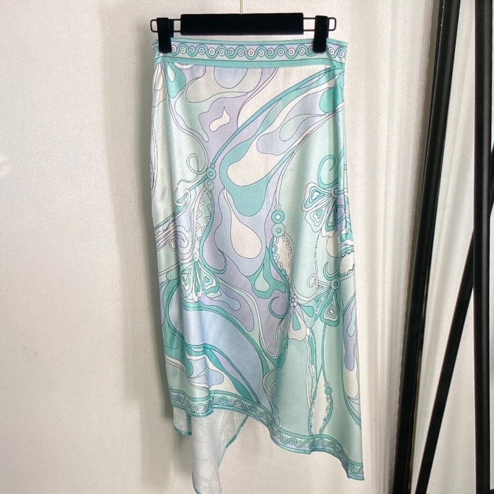 Emilio Pucci Aqua and White Paisley Swim Sarong - Picture 8 of 8